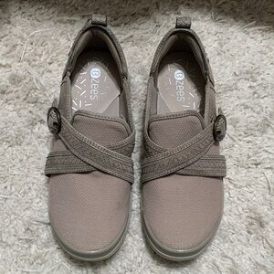 Bzees Gray Slip On Shoe